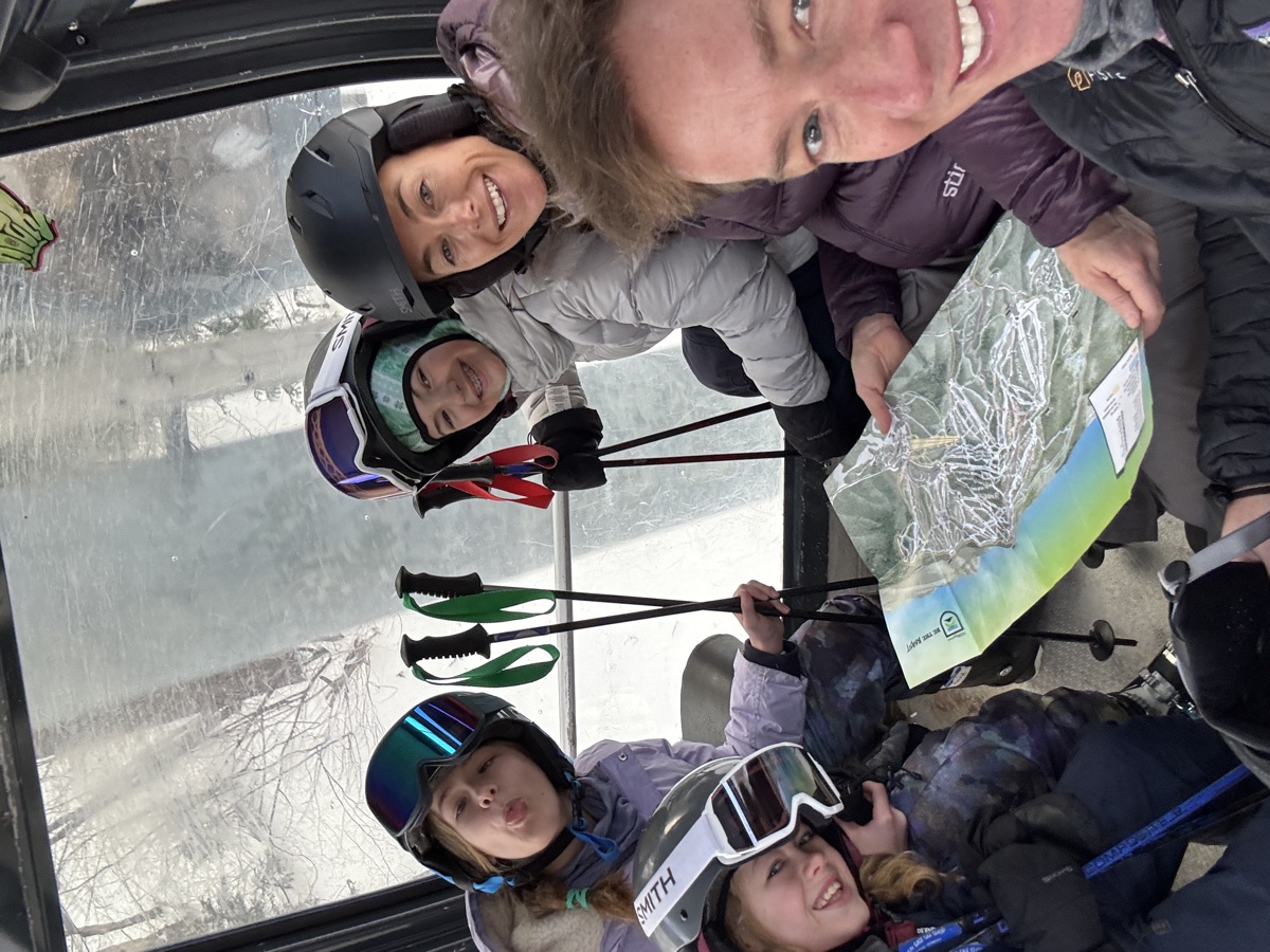 Graham Veysey with her family skiing